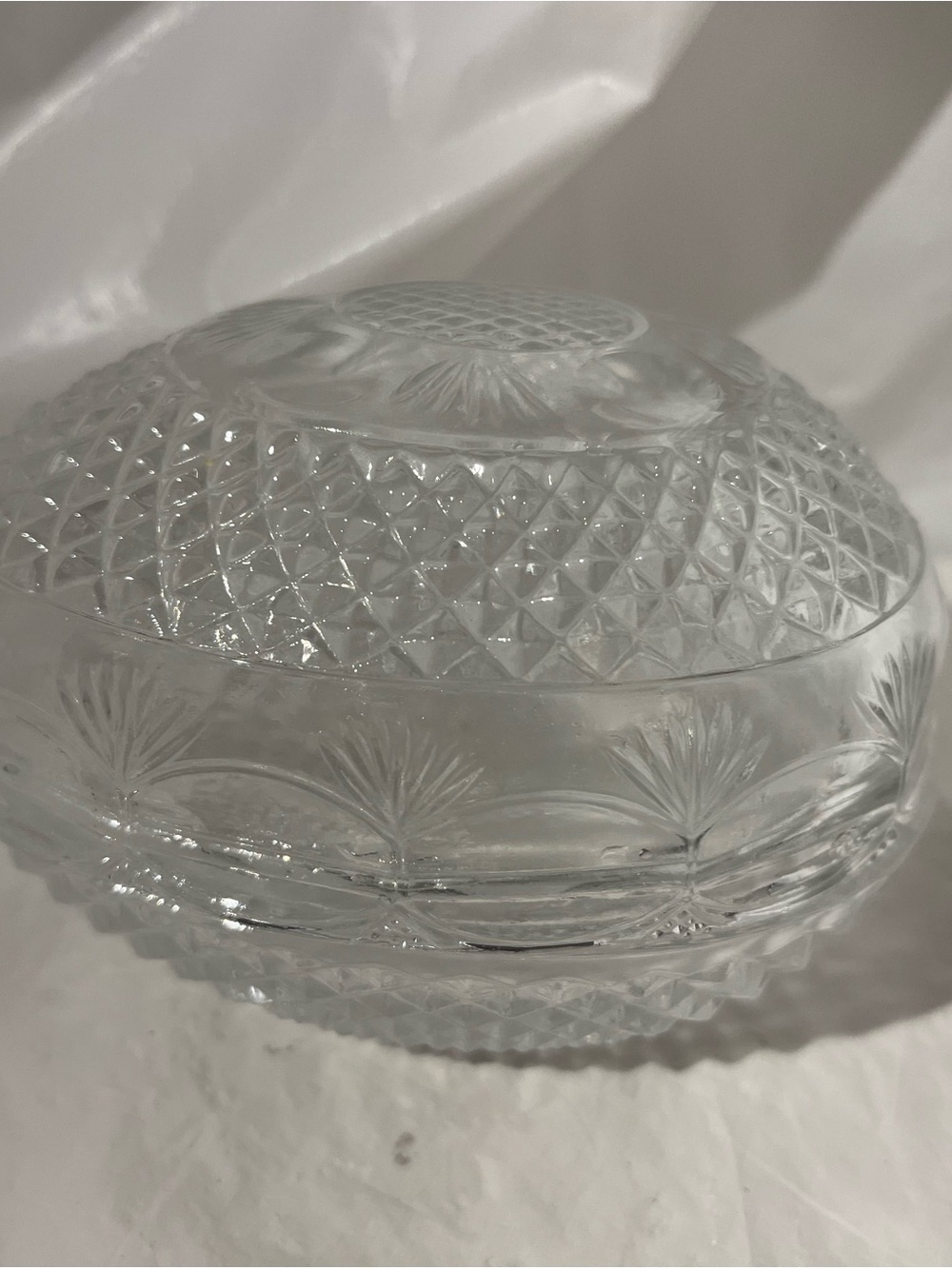 Avon 1977 Mothers Day Fostoria Lead Crystal Egg Shaped Trinket Dish